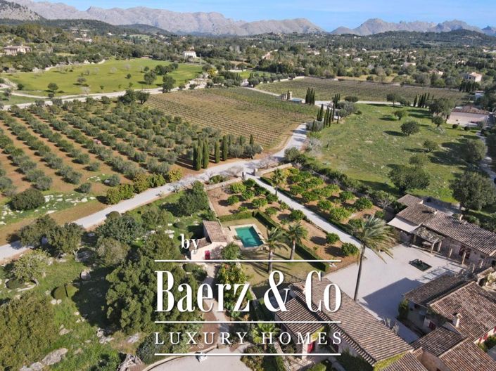 Image No.8-5 Bed Property for sale