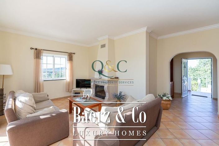 Image No.2-3 Bed Villa for sale