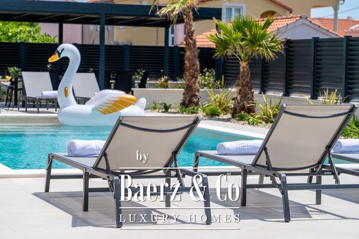 Image No.14-4 Bed Villa for sale