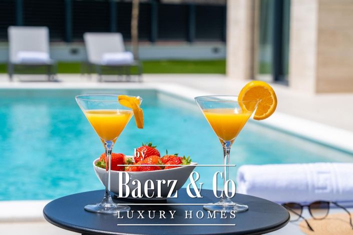 Image No.17-4 Bed Villa for sale