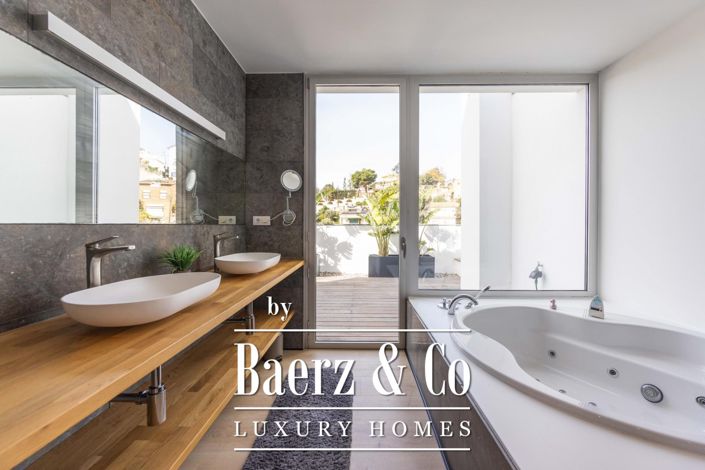 Image No.22-Villa de 4 chambres à vendre à Esplugues de Llobregat