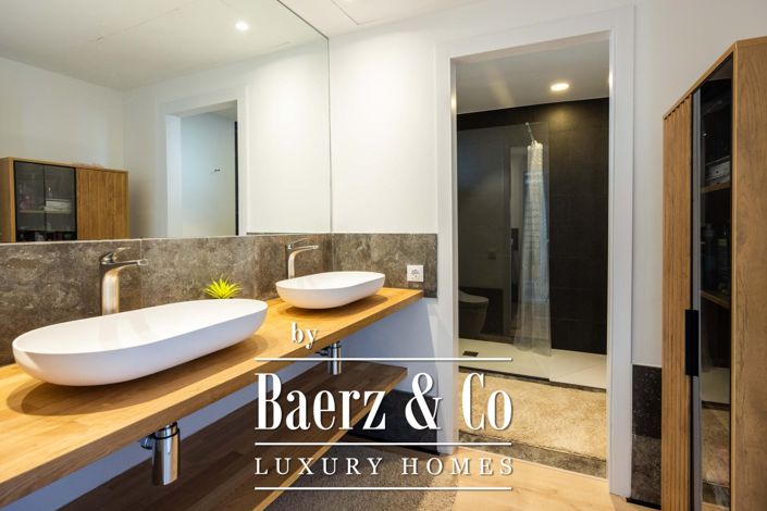 Image No.26-Villa de 4 chambres à vendre à Esplugues de Llobregat