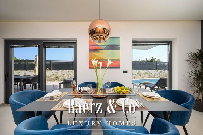 Image No.13-3 Bed Townhouse for sale