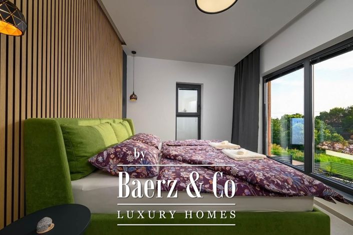 Image No.19-3 Bed Townhouse for sale