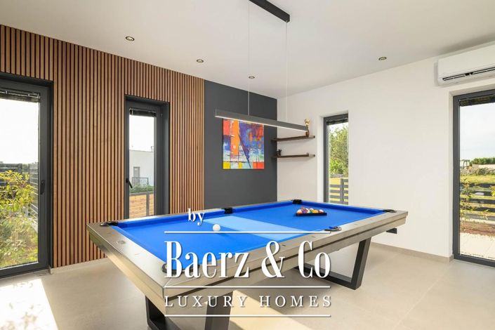 Image No.8-3 Bed Townhouse for sale