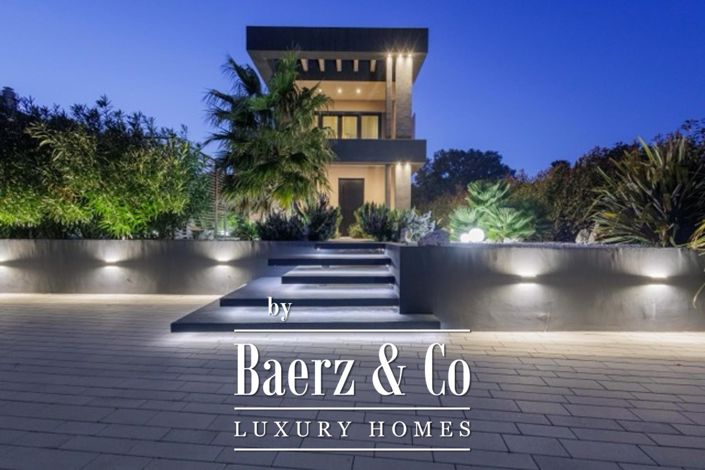 Image No.2-3 Bed Townhouse for sale