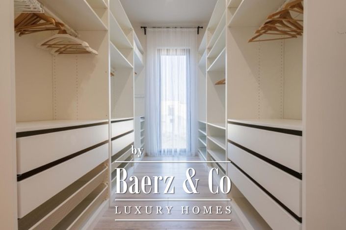 Image No.35-3 Bed Townhouse for sale