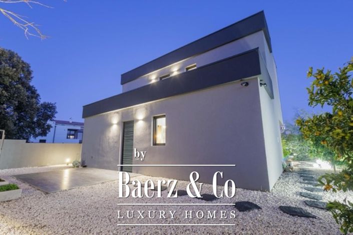 Image No.7-3 Bed Townhouse for sale