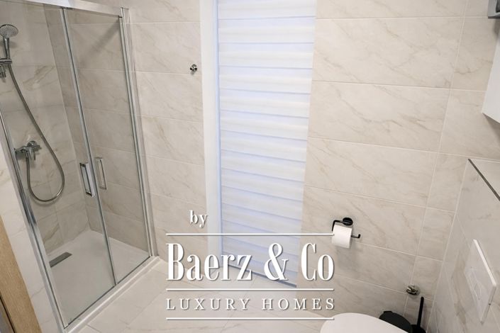 Image No.15-4 Bed Townhouse for sale