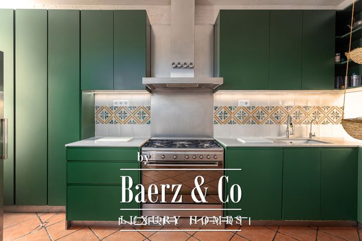 Image No.13-4 Bed House for sale