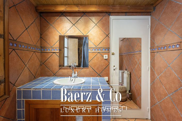 Image No.23-4 Bed House for sale