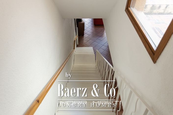 Image No.27-4 Bed House for sale