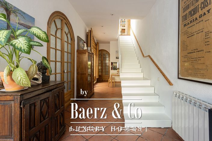 Image No.6-4 Bed House for sale