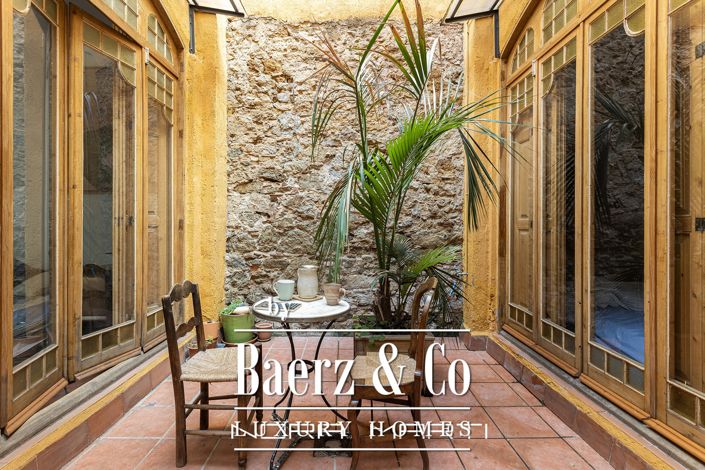 Image No.8-4 Bed House for sale