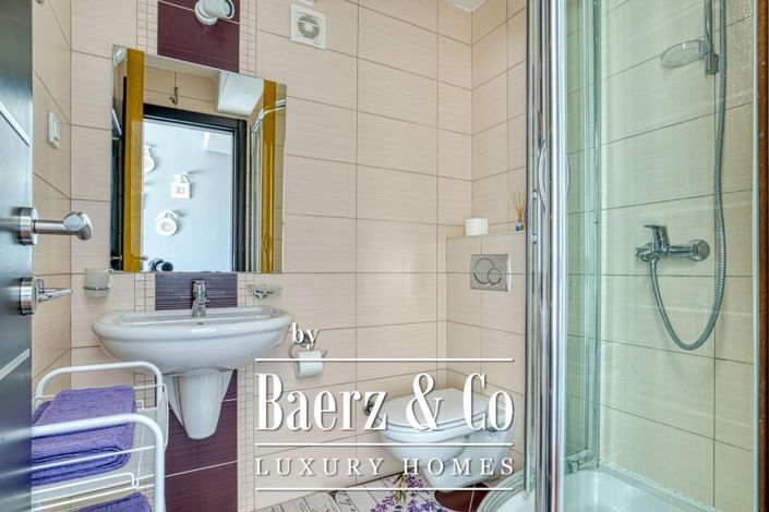 Image No.22-Propriété de 5 chambres à vendre à Budva