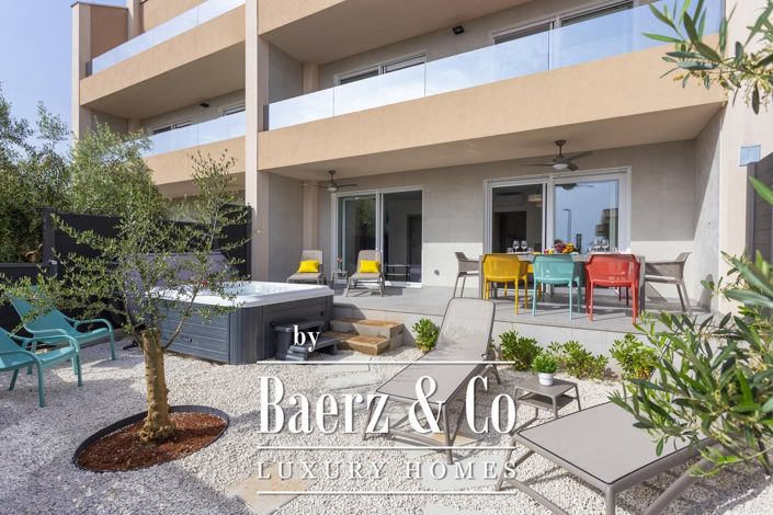 Image No.16-4 Bed Townhouse for sale