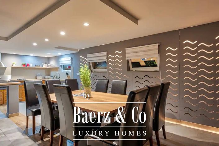 Image No.34-6 Bed Townhouse for sale