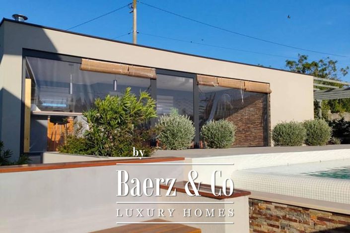 Image No.4-6 Bed Townhouse for sale