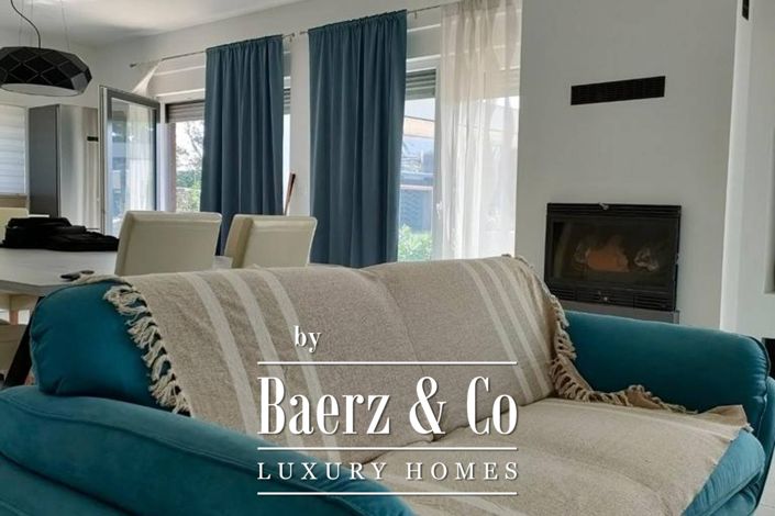 Image No.6-6 Bed Townhouse for sale