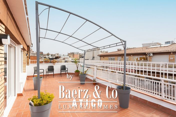 Image No.12-3 Bed Property for sale