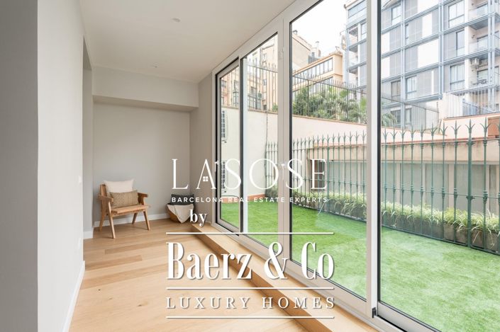 Image No.12-3 Bed Property for sale