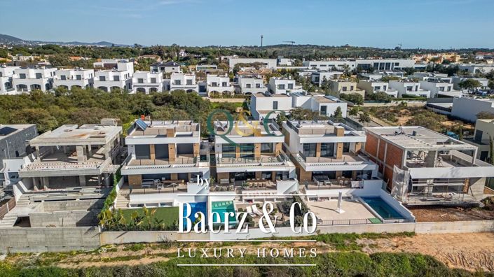 Image No.28-4 Bed Villa for sale