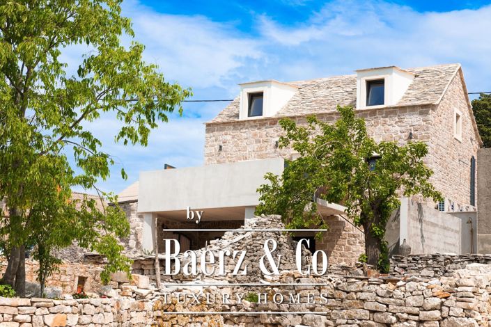 Image No.12-2 Bed Villa for sale