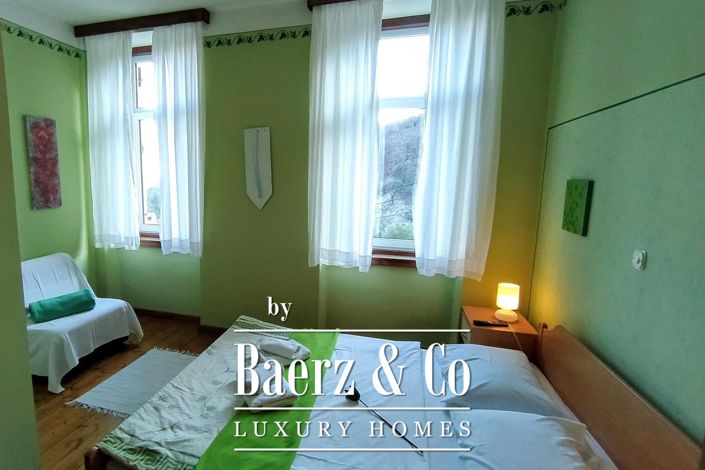 Image No.11-12 Bed House for sale