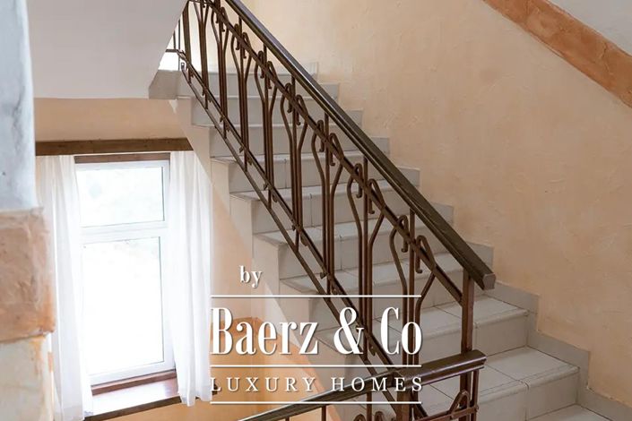 Image No.21-12 Bed House for sale