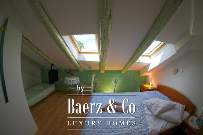 Image No.29-12 Bed House for sale