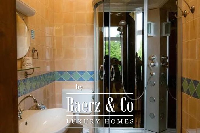 Image No.31-12 Bed House for sale