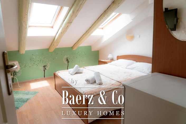 Image No.32-12 Bed House for sale