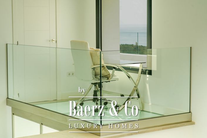 Image No.32-4 Bed Villa for sale