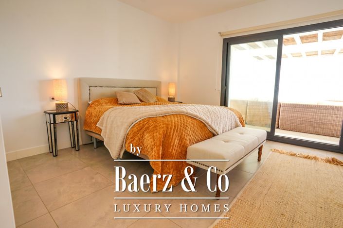 Image No.5-4 Bed Villa for sale