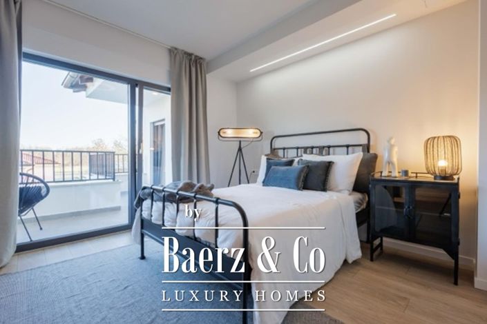 Image No.14-3 Bed Townhouse for sale