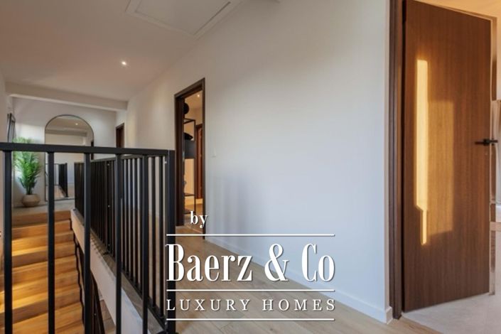 Image No.25-3 Bed Townhouse for sale