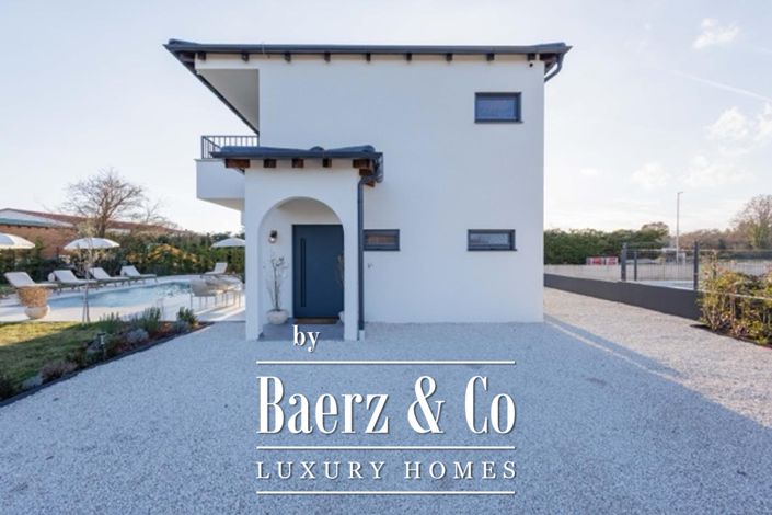 Image No.5-3 Bed Townhouse for sale