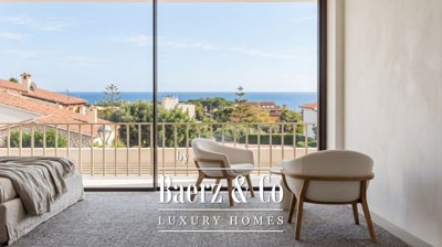 7868971