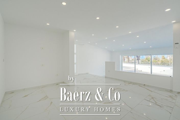 Image No.11-3 Bed Villa for sale