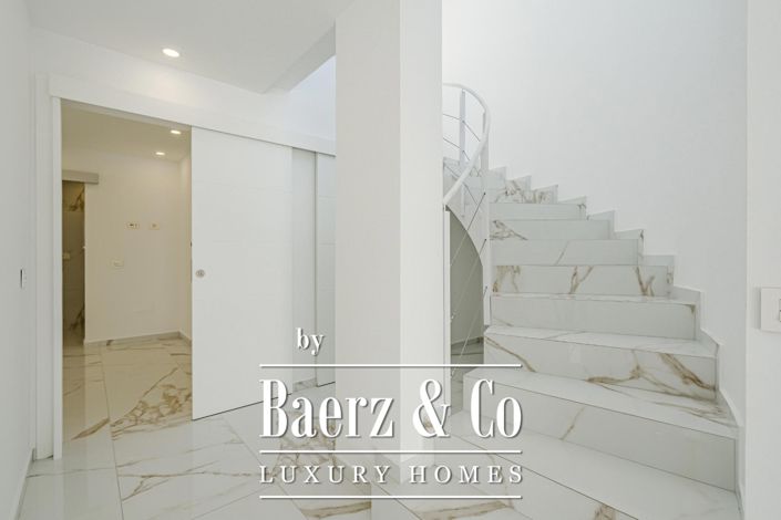 Image No.12-3 Bed Villa for sale