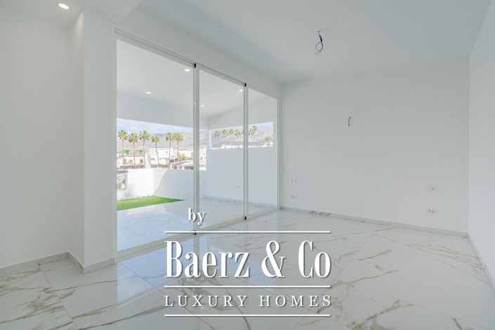 Image No.15-3 Bed Villa for sale