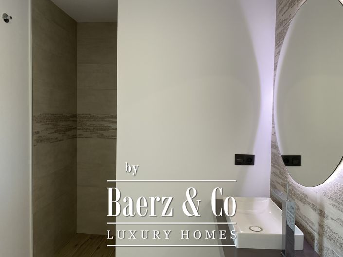 Image No.26-4 Bed Villa for sale