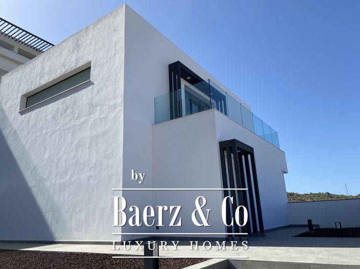 Image No.35-4 Bed Villa for sale