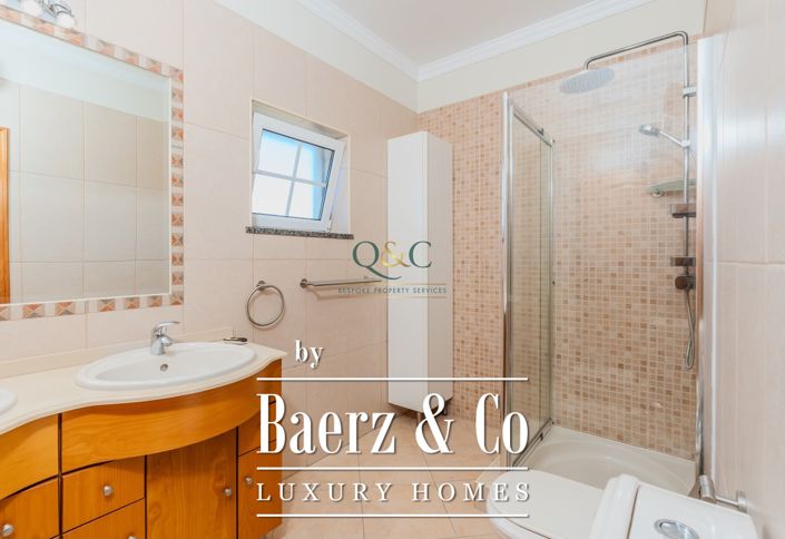 Image No.14-Villa de 4 chambres à vendre à Loule