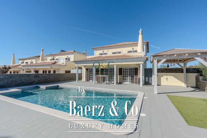 Image No.19-Villa de 4 chambres à vendre à Loule