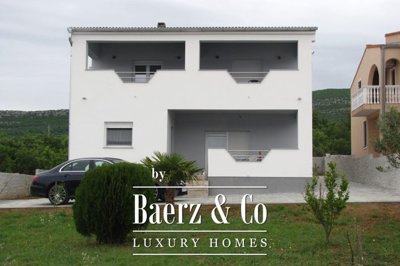 1 - Obrovac, Townhouse