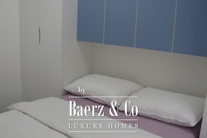 Image No.17-4 Bed Townhouse for sale