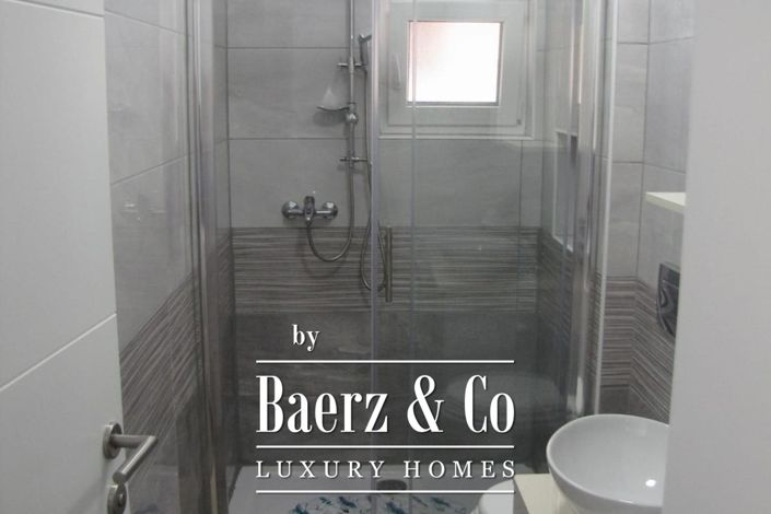 Image No.18-4 Bed Townhouse for sale