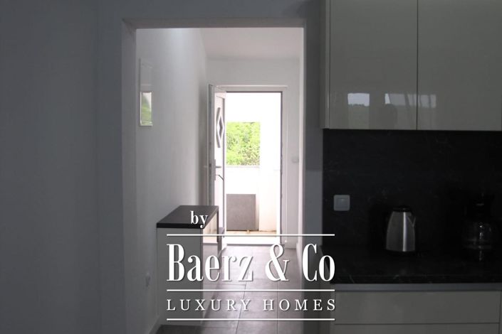 Image No.28-4 Bed Townhouse for sale