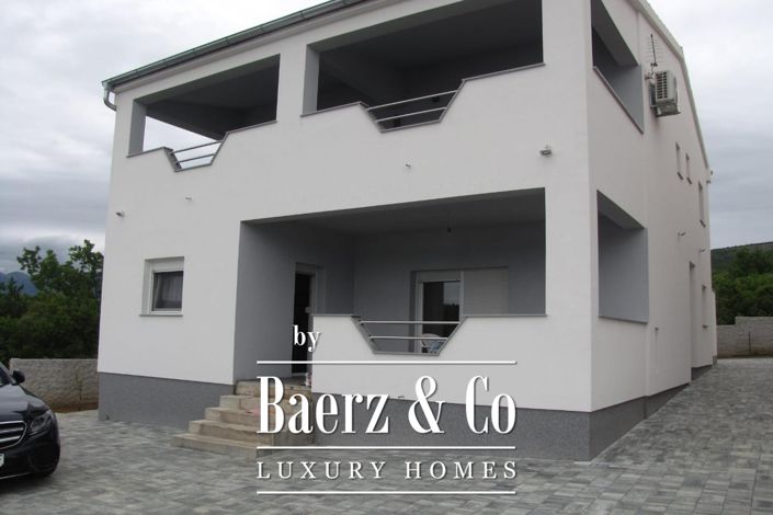 Image No.4-4 Bed Townhouse for sale